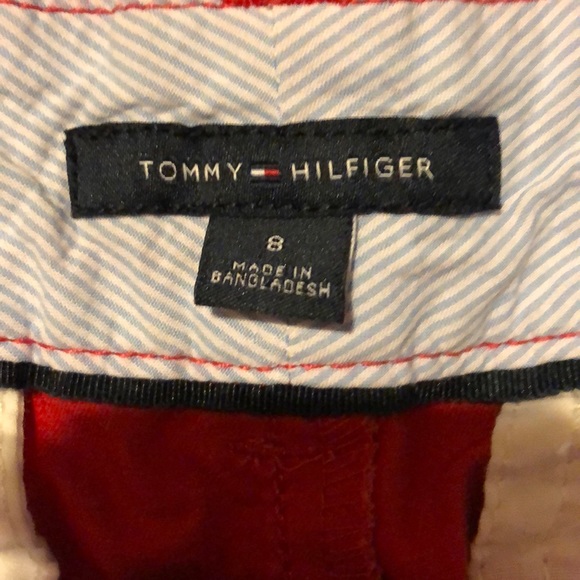 SOLD Tommy Hilfiger shorts - Picture 3 of 4